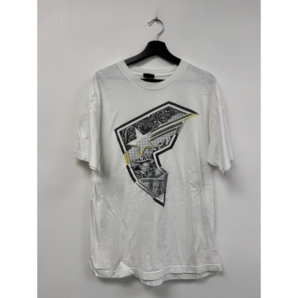 Vintage Famous Stars & Straps Shirt‎ Mens Medium White Graphic Streetwear Y2K